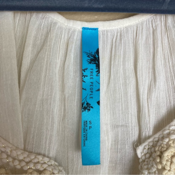FREE PEOPLE Coastal Boho Beachy Embroidered Tunic Top Cover Up Gauze Sz S P - Picture 6 of 10
